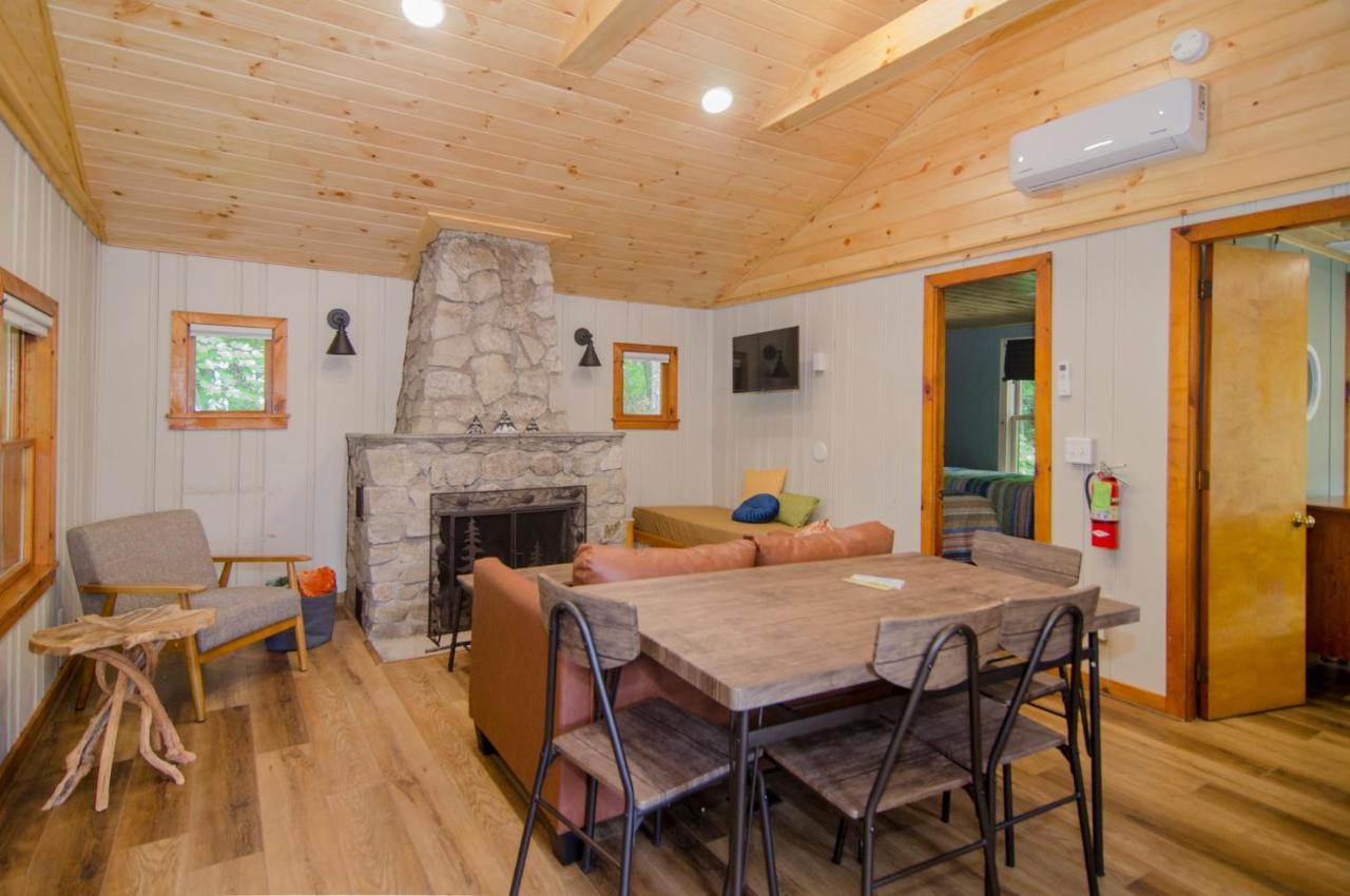 Mountain Lake Cottages Westmore Экстерьер фото
