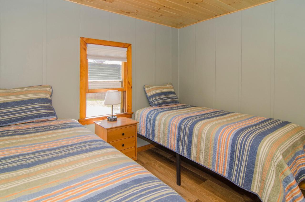 Mountain Lake Cottages Westmore Экстерьер фото