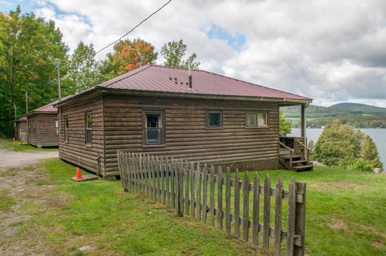 Mountain Lake Cottages Westmore Экстерьер фото